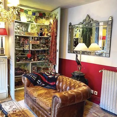 לינה וארוחת בוקר La Cour Sainte Catherine Demeure De Charme 3*