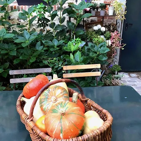 La Cour Sainte Catherine Demeure De Charme לינה וארוחת בוקר 3*