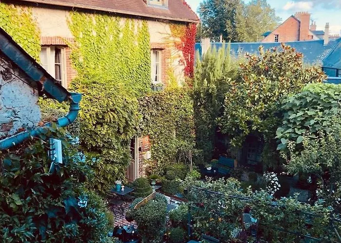 Bed and Breakfast La Cour Sainte Catherine Demeure De Charme Ονφλέρ