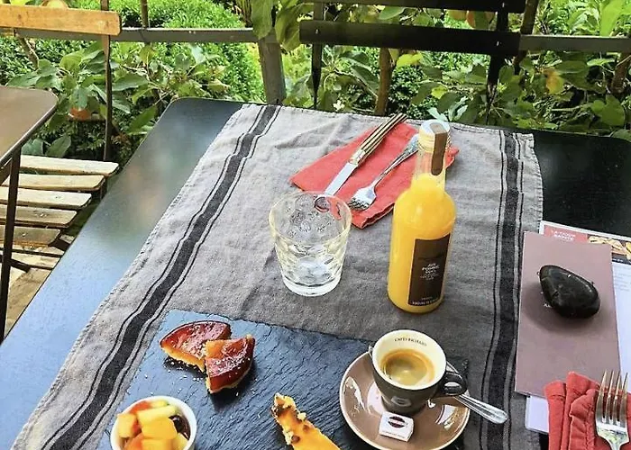 La Cour Sainte Catherine Demeure De Charme Ονφλέρ