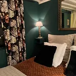 La Cour Sainte Catherine Demeure De Charme 3* Онфлёр