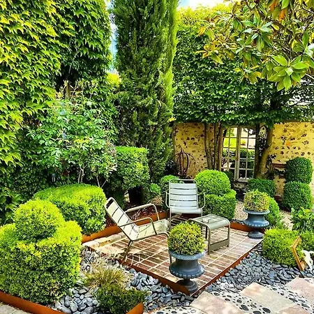 ベッド・アンド・ブレックファスト La Cour Sainte Catherine Demeure De Charme オンフルール