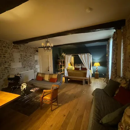 ベッド・アンド・ブレックファスト La Cour Sainte Catherine Demeure De Charme オンフルール