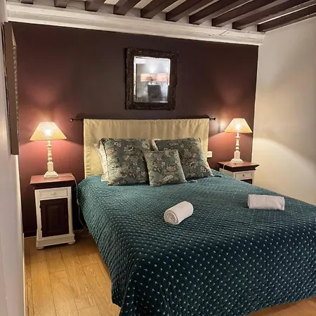 ベッド・アンド・ブレックファスト La Cour Sainte Catherine Demeure De Charme