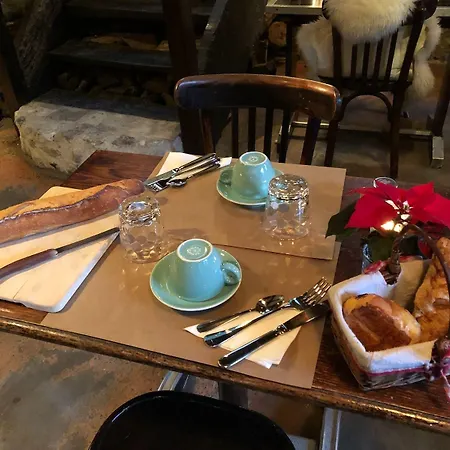 La Cour Sainte Catherine Demeure De Charme ベッド・アンド・ブレックファスト