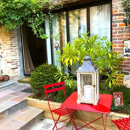 Bed and breakfast La Cour Sainte Catherine Demeure De Charme 3*