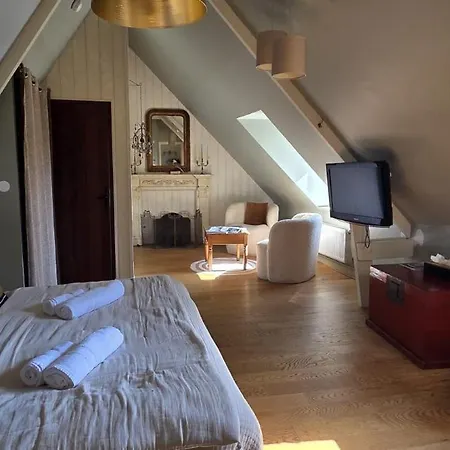 La Cour Sainte Catherine Demeure De Charme Nocleg ze śniadaniem 3*