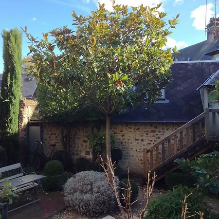 Bed & Breakfast La Cour Sainte Catherine Demeure De Charme 3*