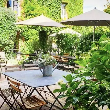 ベッド・アンド・ブレックファスト La Cour Sainte Catherine Demeure De Charme オンフルール