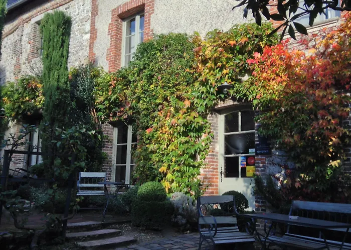 Bed and Breakfast La Cour Sainte Catherine Demeure De Charme 3*