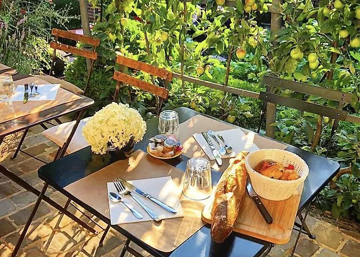 Bed and Breakfast La Cour Sainte Catherine Demeure De Charme Ονφλέρ